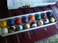 set of spot and stripe pool balls