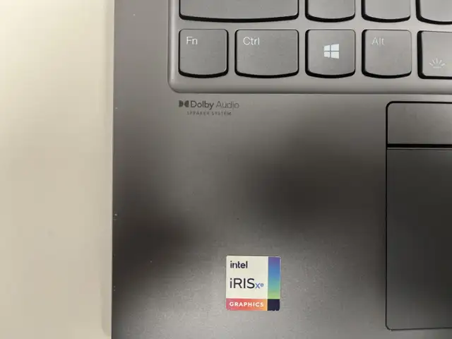 Lenovo ThinkPad T14s G2 in Laptops in Markham / York Region - Image 4