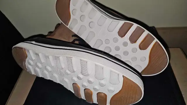 SOREL CHEYANNE METRO II SNEAKER WATERPROOF Boot in Men's Shoes in Oakville / Halton Region - Image 6