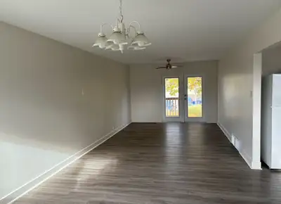 1 private bedroom available for rent in a clean and well-maintained home. Perfect for working profes...