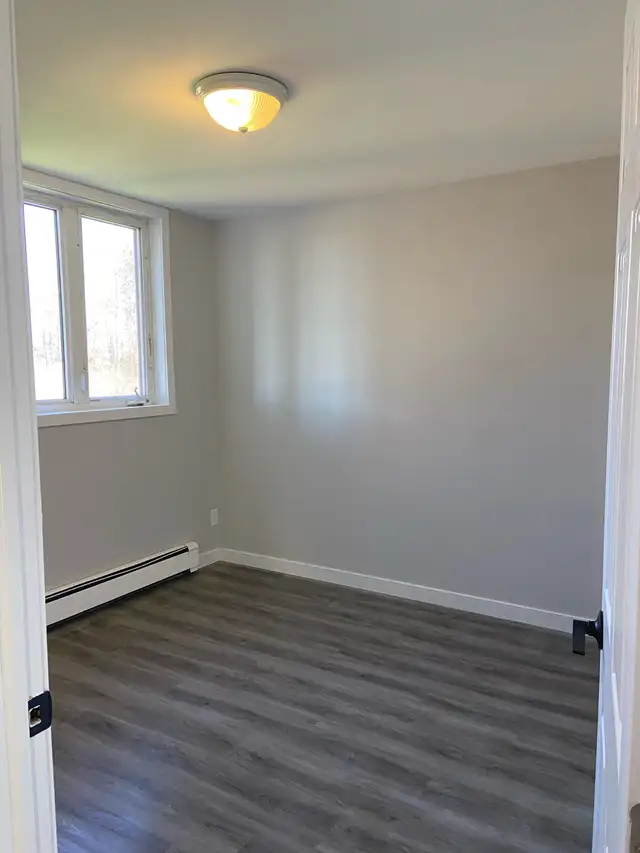Newly Renovated 3 Bedroom Apartment.1 Month Free Over time! in Long Term Rentals in Truro - Image 5