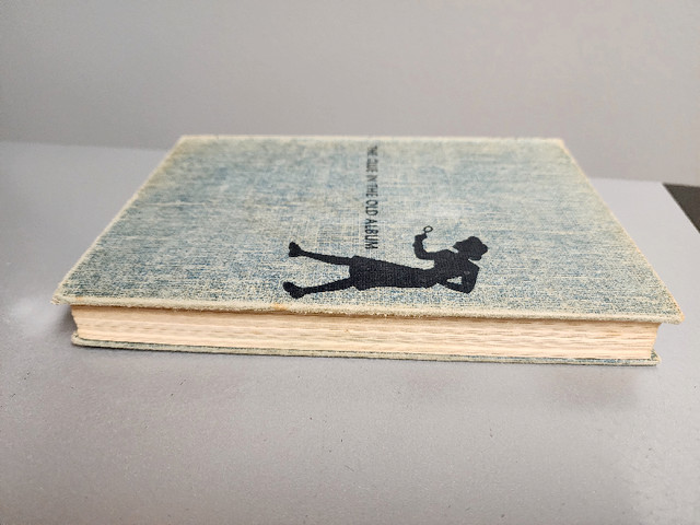 NANCY DREW THE CLUE IN THE OLD ALBUM - silhouette endpapers in Children & Young Adult in Regina - Image 4