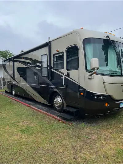 Motorisé pusher diesel classe A - modèle cross country 376 DS avec 80 000 km - moteur de 300HP - 2 e...