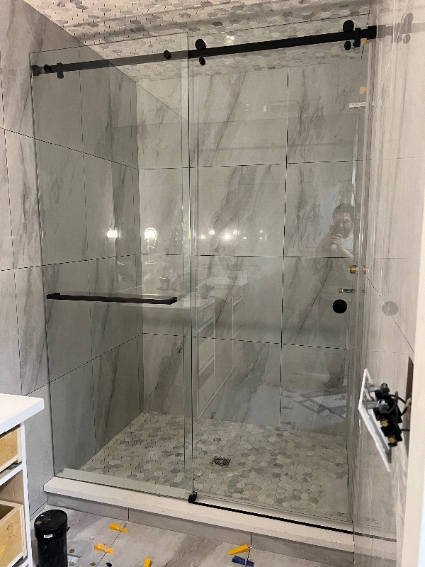 Glass Railings, Shower Doors, Bathtub Doors, Barn doors. Home Décor