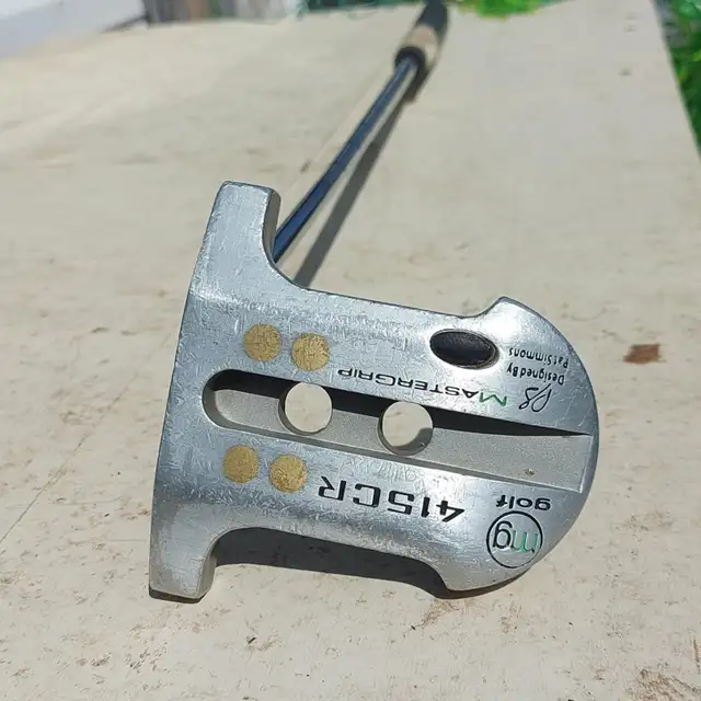 Pat Simmons MG Golf Master Grip 415CR Putter (RH) (2) - $30.00 in Golf in Belleville - Image 3