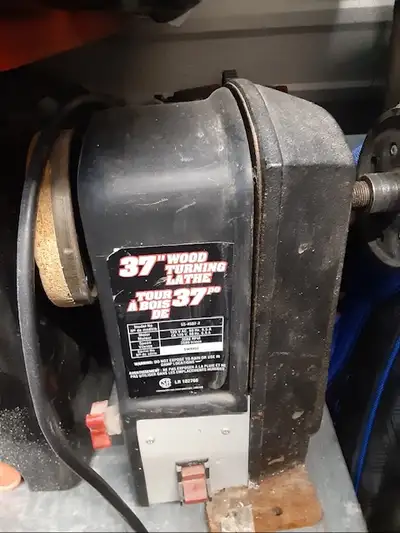 Wood lathe, asking $125, View more