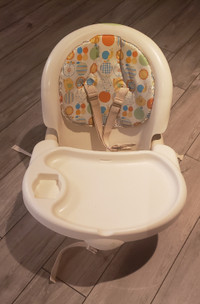 Chaise haute et toilette pour tout petit