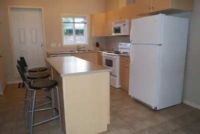 2 Bed + 2 Bath Townhouse in Timberlea with Heated Garage