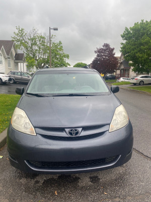 2010 Toyota Sienna