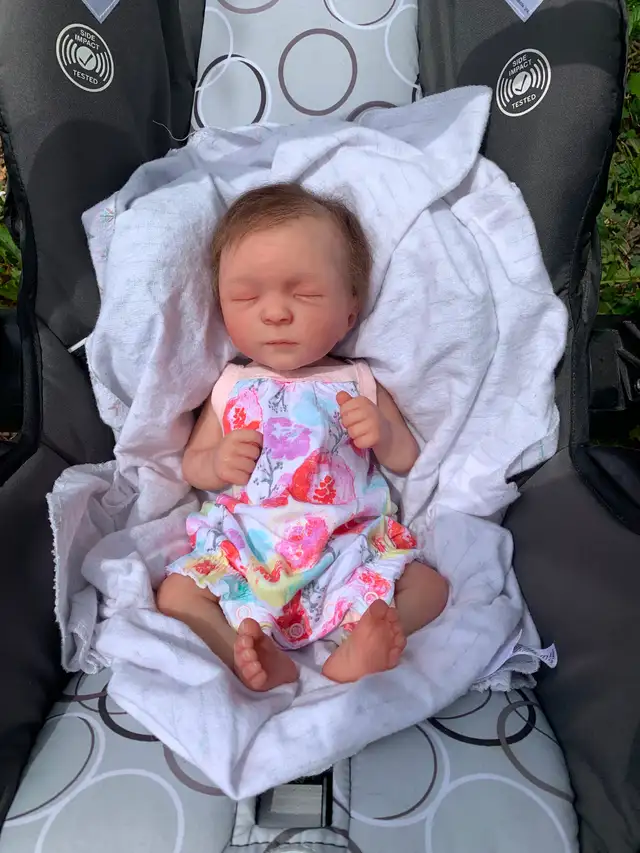 Reborn baby in Arts & Collectibles in London - Image 4