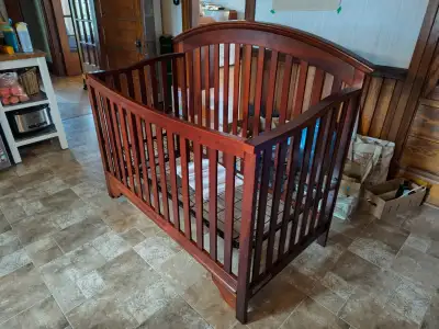 Used Delta Sonoma 4-in-1 Crib, View more