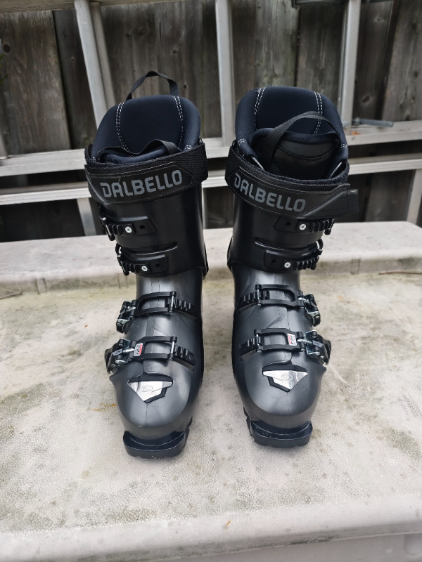 Dalbello boots 27/27.5 in Ski in City of Toronto