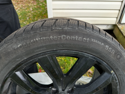 4 Continental ContiWinterContact RFT 225/50 R 18 winter tires on alloy rims. Used half a season, and...