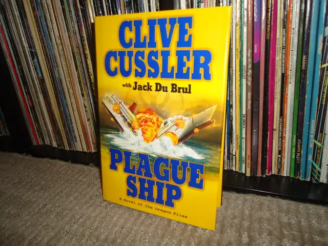 Posting Two - Clive Cussler Hardcover Books: $10 Each. in Fiction in Mississauga / Peel Region - Image 10