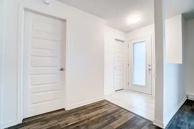 Appartement lumineux et spacieux de 2 chambres (1er étage) à louer à Aylmer disponible a partir du 1...