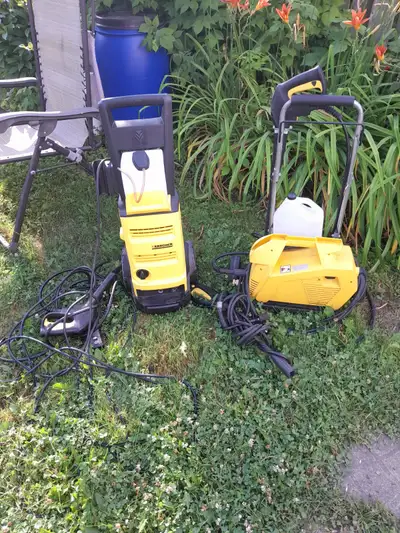 Deux laveuses Karcher, View more