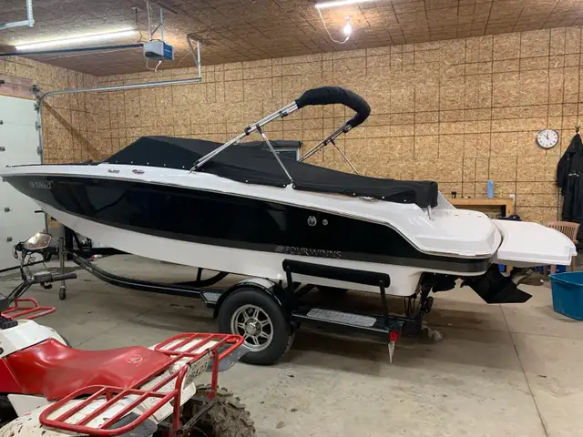 2019 Fourwinns 20HD in Powerboats & Motorboats in Petawawa - Image 7