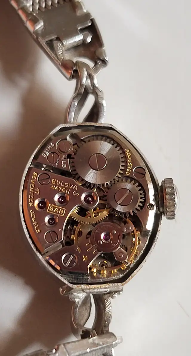 Vintage 14k Solid White Gold Bulova Mechanical Ladies Watch63654761735299122