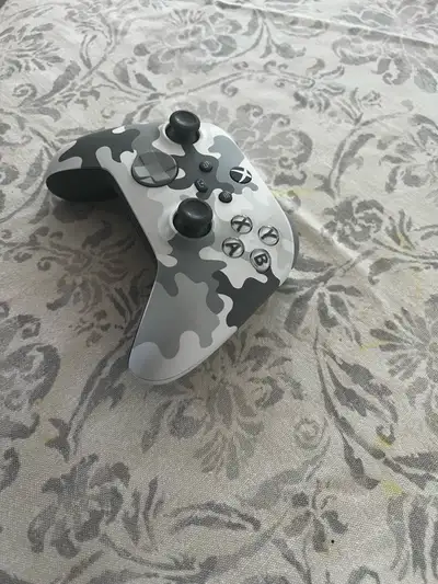 Xbox controller, View more