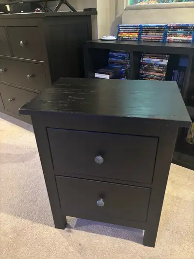 VIEW PHOTOS SINGLE ( ONE NIGHTSTAND ) Black Brown HEMNES IKEA $45 Pickering 416///315///2933