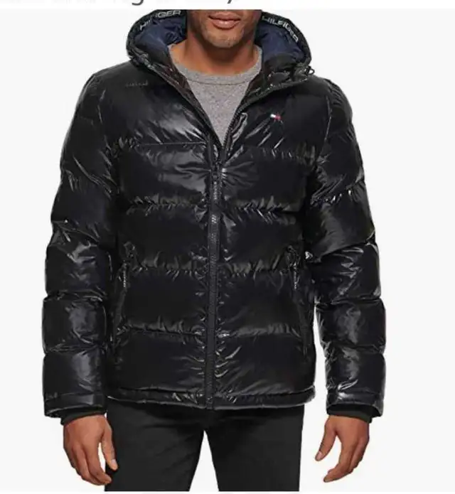 Tommy Hilfiger mens Hooded Puffer Jacket (Standard) Size XL in Men's in Laval / North Shore - Image 2