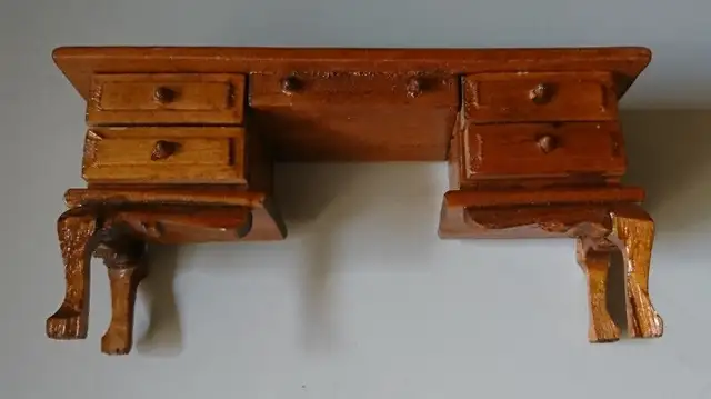 Vintage Handcrafted Miniature Wooden Dollhouse Desk in Arts & Collectibles in Oshawa / Durham Region - Image 7