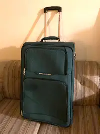 28” luggage suitcase expandable