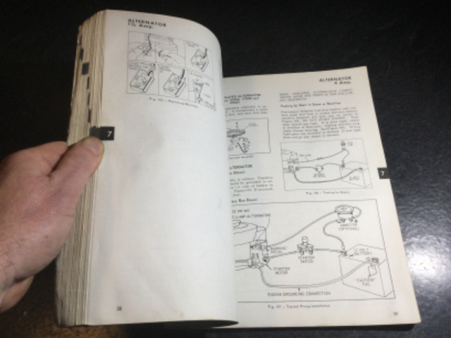 Vintage Briggs and Stratton Repair Instructions IV 1975 in Non-fiction in Parksville / Qualicum Beach - Image 3