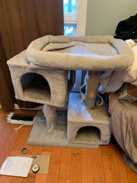 Cat tree. 40$ obo