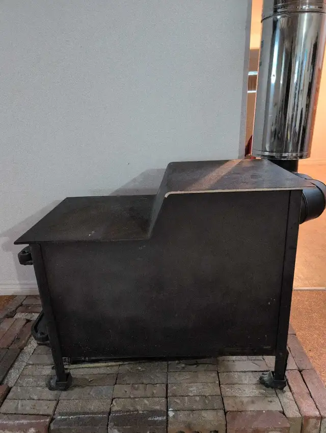 Poêle à bois Fisher in Fireplace & Firewood in Lanaudière - Image 3