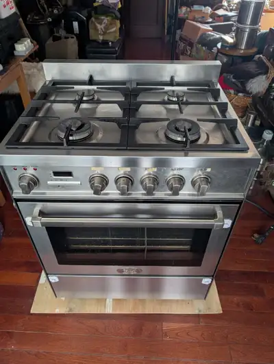 DeLonghi Gas Range, View more