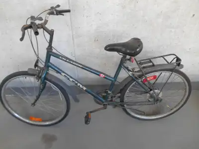 Mens mountain bike$55as is backpacksTrade4 guitars, ladies bikes, View more