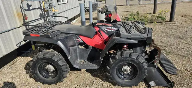 2005 Polaris Sportsmen 700 in ATVs in Regina - Image 2