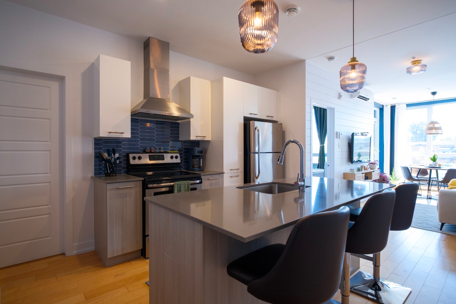 1 Bedroom Condo for Rent – Lachine | Indoor Parking Included — photo 2