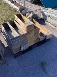 Wood flower planter boxes from reclaimed wood