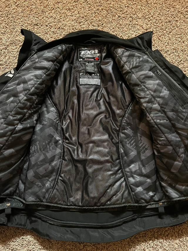FXR Adrenaline Jacket -XL in Men's in Brandon - Image 3