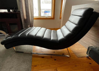 Chaise lounge 
