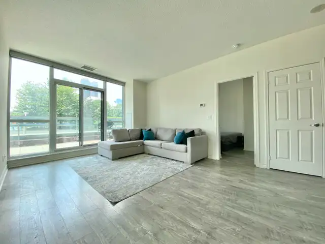 Sought-after Corner w/ Massive Wraparound Terrace | 2 Bed + Den in Long Term Rentals in City of Toronto - Image 3
