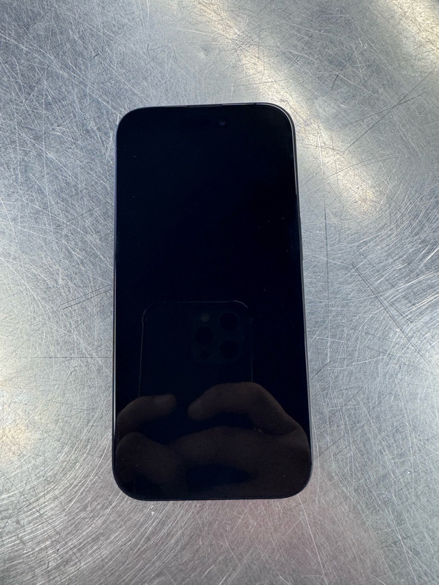 iPhone 16 dans Téléphones cellulaires  à Ville de Montréal - Image 2