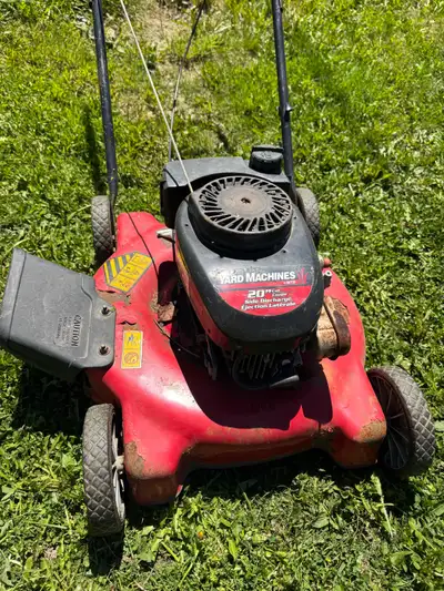 20” cut 3.8 hp pushmower Runs and cuts good 50$