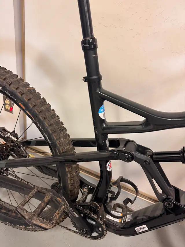 2019 Cannondale Habit Carbon 5 - Upgraded Trail Bike in Mountain in Edmonton - Image 8