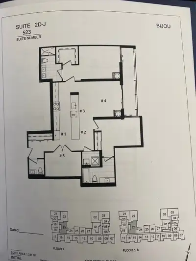 2 plus 1 bedroom high end finishes. Wolf Range Subzero fridge and freezer are the standard in this p...