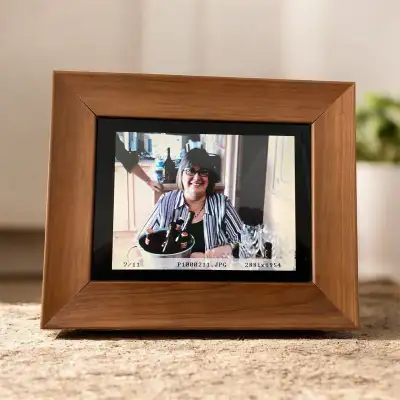 Smartparts Digital Picture Frame SP-DPF84, View more