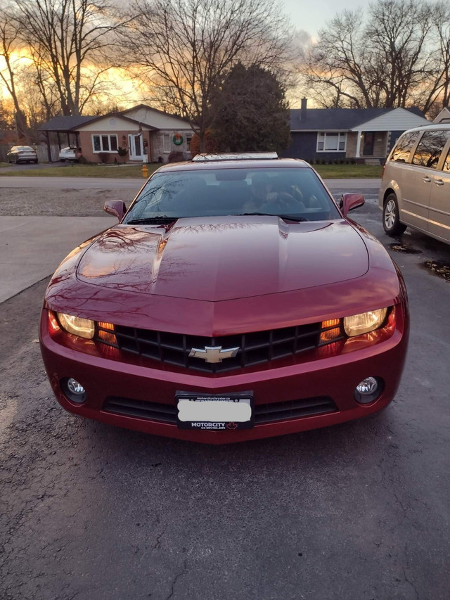 2011 Chevrolet Camaro 2dr Cpe 1LT in Cars & Trucks in Windsor Region - Image 2