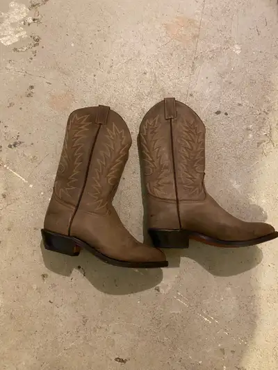 cowboy boots never worn, View more