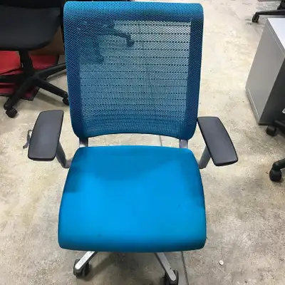 Steelcase Think V1 Chair!!, View more