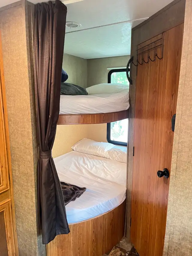 For sale! Site B139 - 2016 Starcraft - AR-ONE MAXX  26BHS in Travel Trailers & Campers in Owen Sound - Image 6