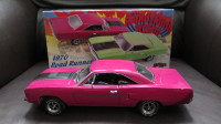 Diecast 1/18 GMP RARE 1970 Road Runner Moulin Rouge