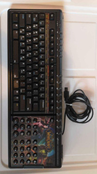 World Of Warcraft Elf &amp; Orc Mechanical Keyboard (ZBoard)