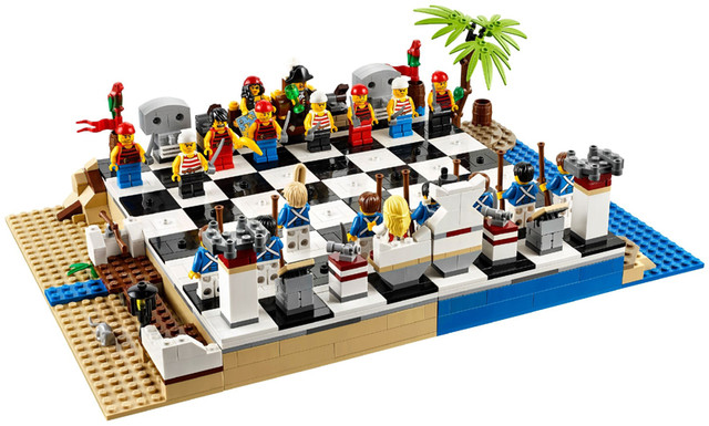 LEGO Pirates (40158) Pirates Chess Set - RETRIED brand new in Toys & Games in Mississauga / Peel Region - Image 2